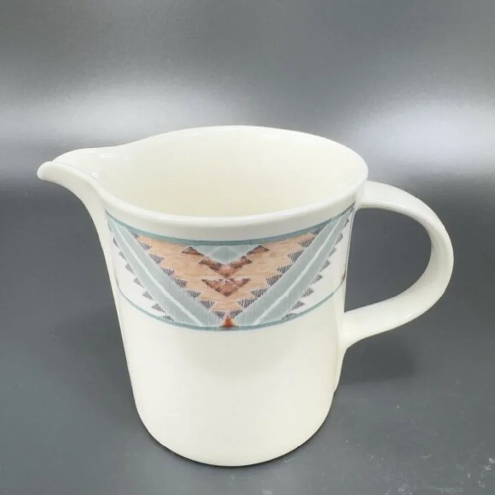 Mikasa Intaglio Santa Fe Ceramic Small Pitcher Creamer Stoneware Malaysia‎ VTG